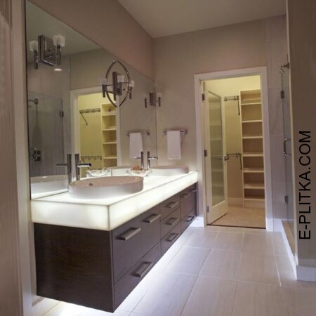 Ванная комната со столешницей