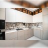 Сучасна кухня у двох світлих тонах