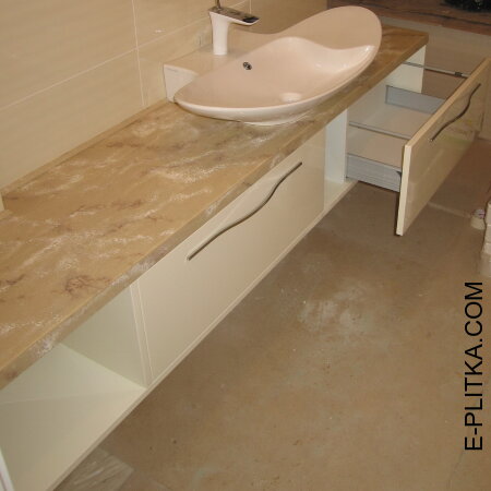 Угловая мебель для ванной со столешницей и раковиной