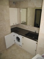 Кутові комплекти меблів для ванної кімнати