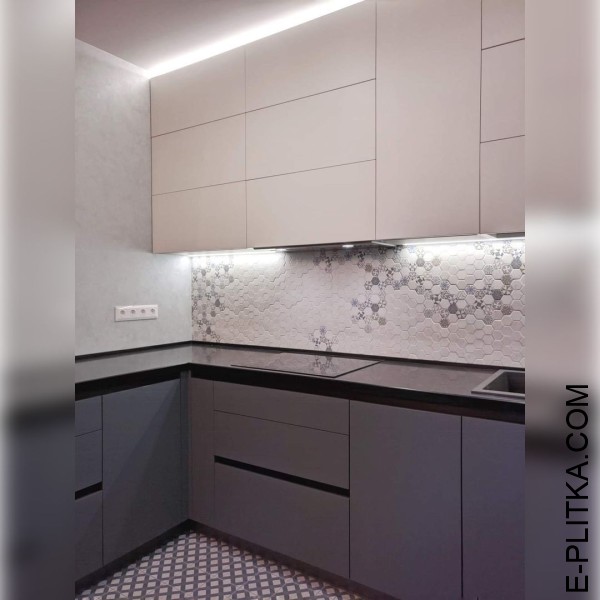 Серая с белым кухня AGT супермат со встроенными шкафами
