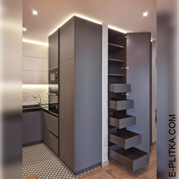 Серая с белым кухня AGT супермат со встроенными шкафами