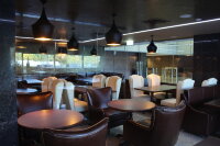 Столи для ресторанів