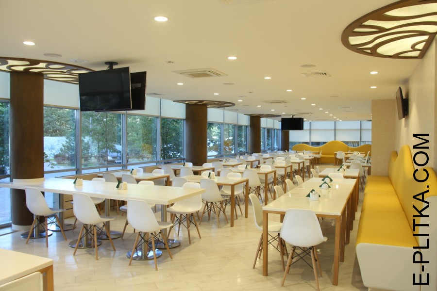 Столи для ресторанів