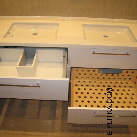 Угловые наборы мебели для ванной комнаты