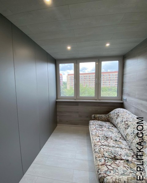 Шафа на великий балкон під замовлення