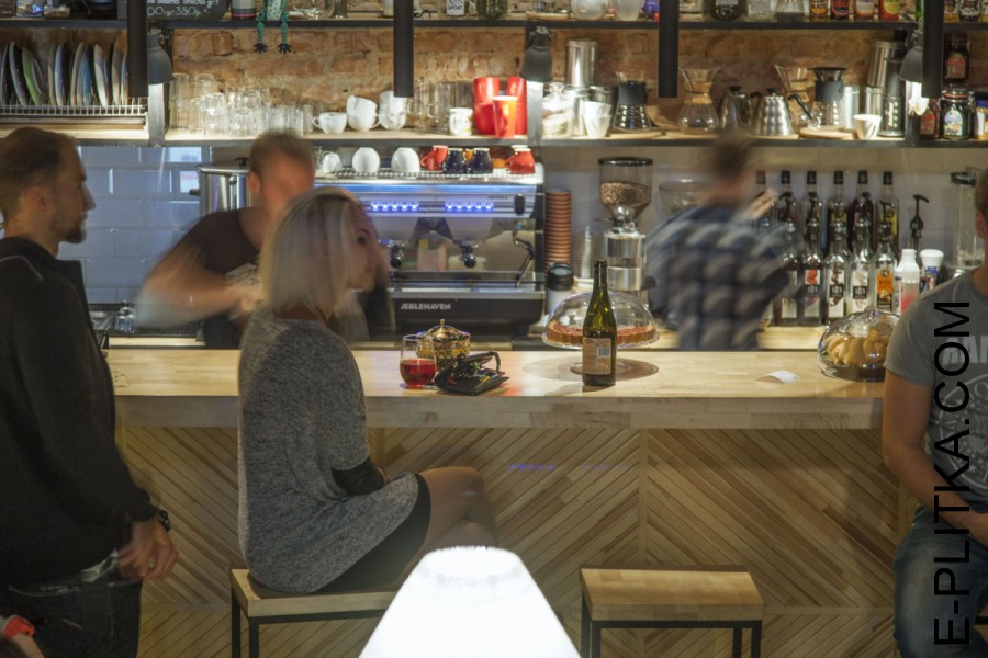 Стільці для ресторану, кафе, бару