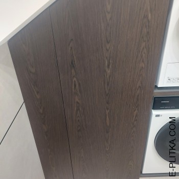 Шафа під мансардний скос сходинок у гостьовий санвузол