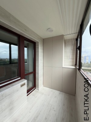 Шкафы встроенные в размер лоджии