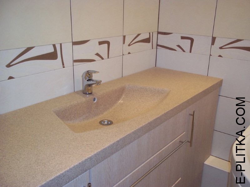 Столешница из камня в ванную комнату под раковину
