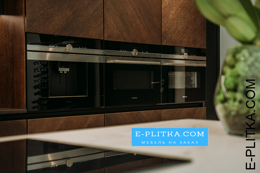 Коричневая кухня «Madeira» c островом