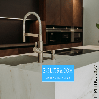 Коричнева кухня «Madeira» з островом