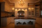 Роскошная кухня с «островом»
