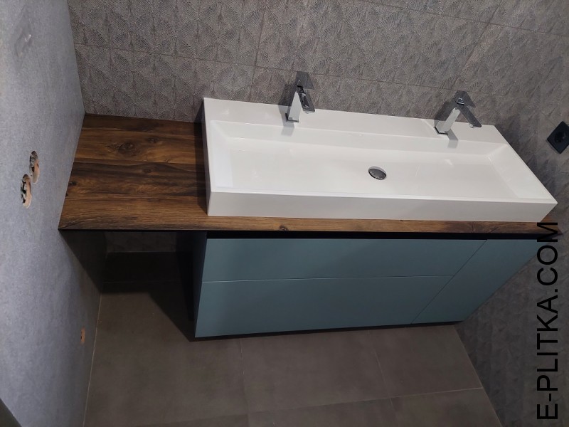 Изготовим на заказ столешницу под накладную раковину для мебели в ванную комнату в Киеве нестандартной формы и по индивидуальному дизайн-проекту. Столешница для ванной из компакт плиты HPL с имитацией дерева с мебелью под раковину. ЗВОНИТЕ ☎️ +38(073) 576