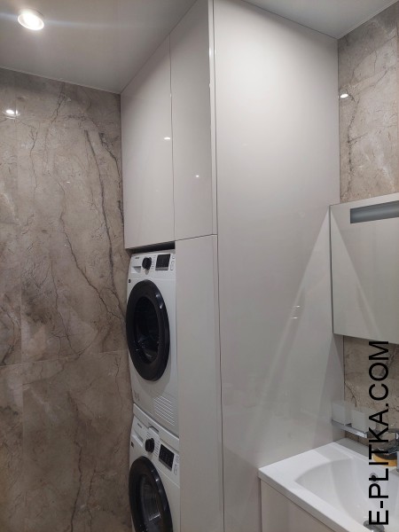 Пральна машина у вбудованих меблях для ванної Perfecta mebli Київ | E-Plitka.com
