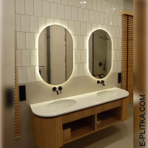 Виготовляємо дзеркала для ванної в Києві на замовлення нестандартних розмірів та за індивідуальним дизайн-проектом. Дзеркала з підсвічуванням по-контуру овальної форми над стільницею з двома раковинами. ТЕЛЕФОНУЙТЕ ☎️ +38(073) 576 63 03 ✔️ Найкраща якість