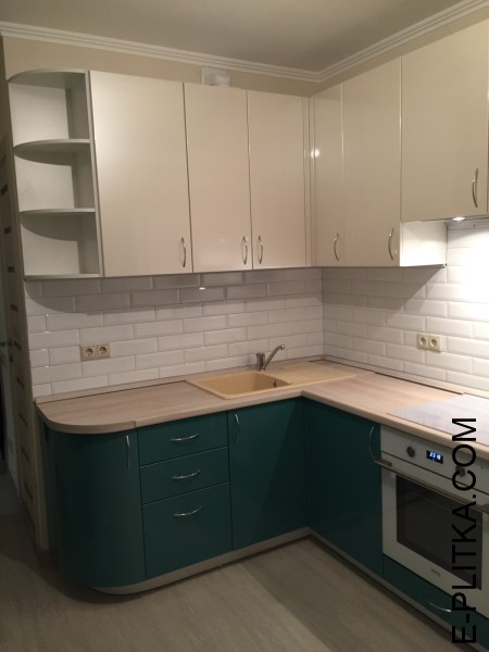 Кутова кухня з комбінованими фасадами МДФ ПВХ