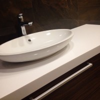 Стільниця з акрилу для ванної кімнати