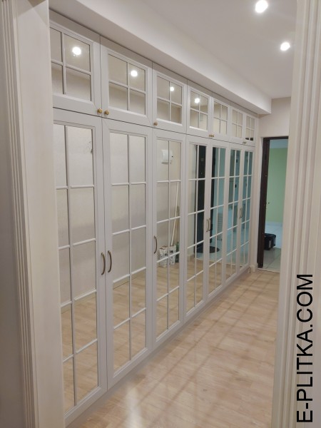 Білосніжні розпашні шафи з МДФ під емаллю