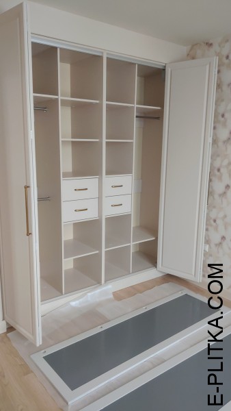 Білосніжні розпашні шафи з МДФ під емаллю