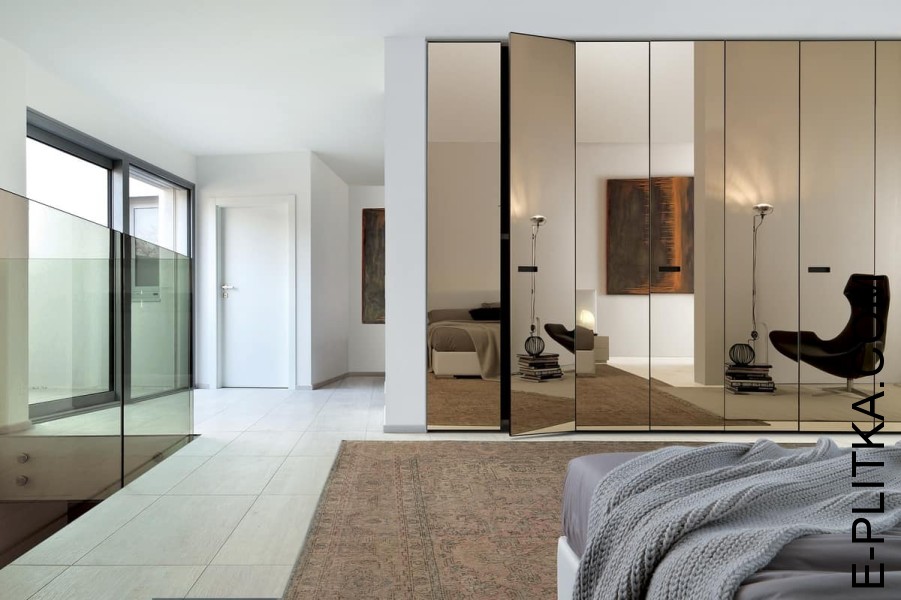 Вбудована шафа «Дісаві»