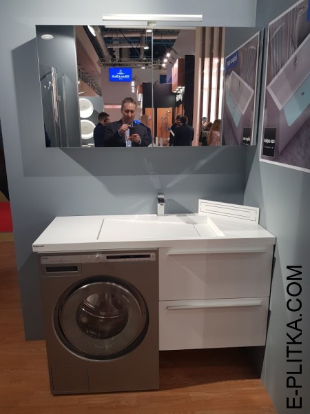 Стиралка и раковина под одной столешницей