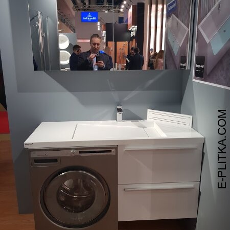 Стиралка и раковина под одной столешницей