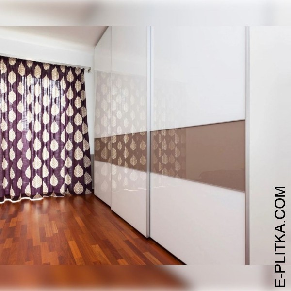 Изготавливаем купейные шкафы в Киеве под заказ комфортных размеров и по индивидуальному дизайн-проекту. Современная модель купейного шкафа белого цвета с бежевой полосой и дорогой системой дверей. ЗВОНИТЕ ☎️ (063) 641 35 65 ✔️ Выбирайте наше качество и кр