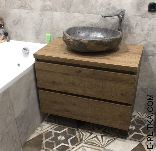 Тумба під мийку з фасадами «під дерево» 2
