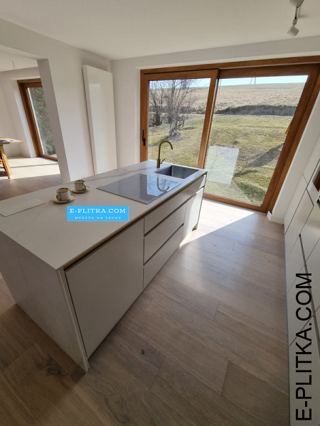 Крута кухня «Glow» з кухонним острівцем