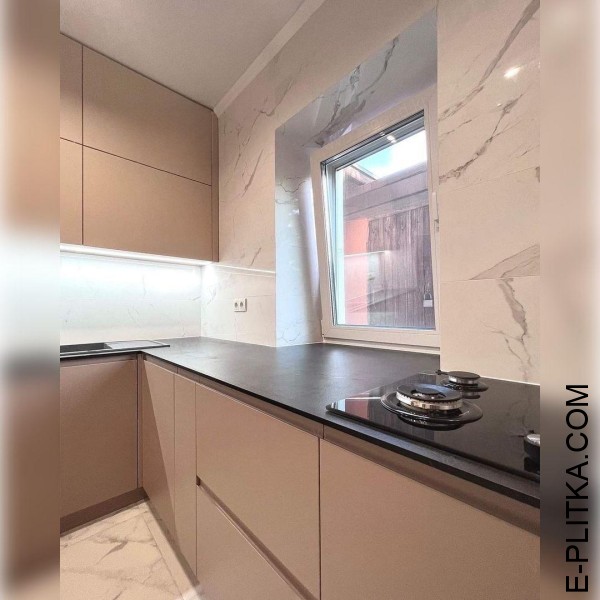 Кухня кольору капучіно з інтегрованими ручками