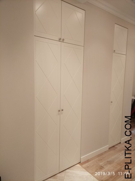 Встроенная система хранения из МДФ под эмалью