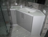 Замовити кутові меблі для ванної кімнати