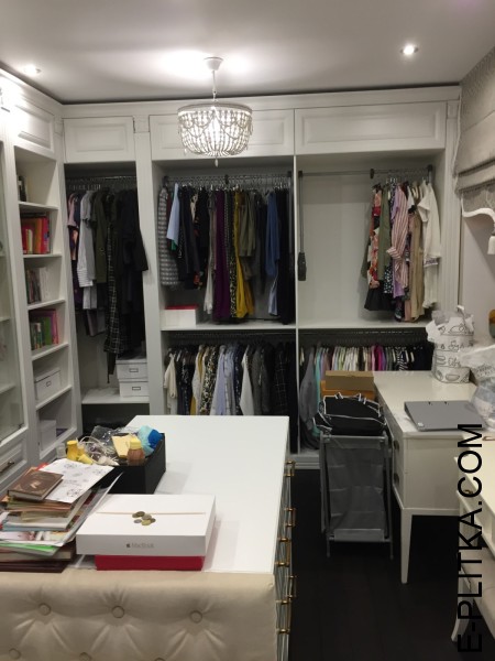 Просторная и вместительная гардеробная комната 2