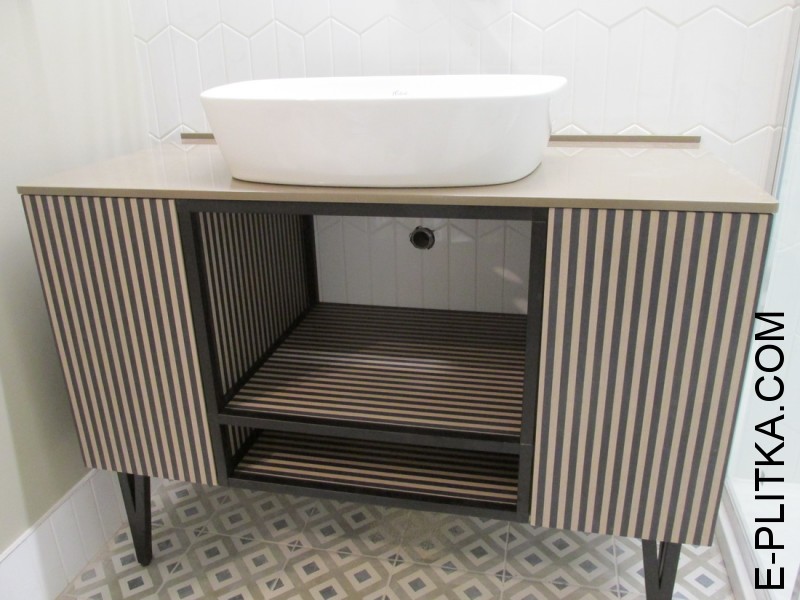 Мебель для ванной со столешницей на 105 см