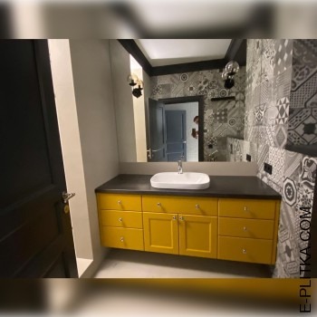 Меблі для ванної кімнати зі стільницею на 140 см