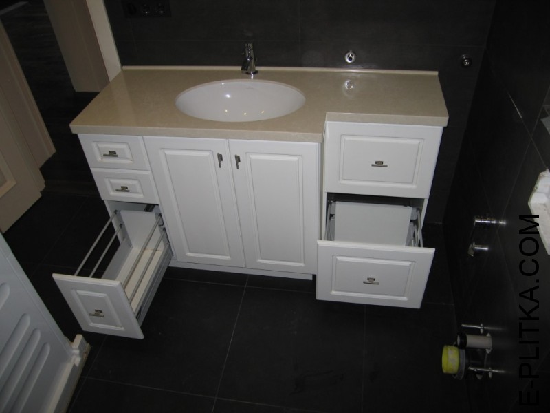 Мебель для ванной со столешницей на 130 см