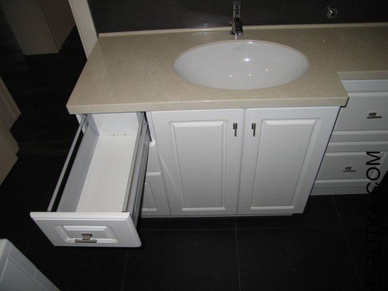 Мебель для ванной со столешницей на 130 см