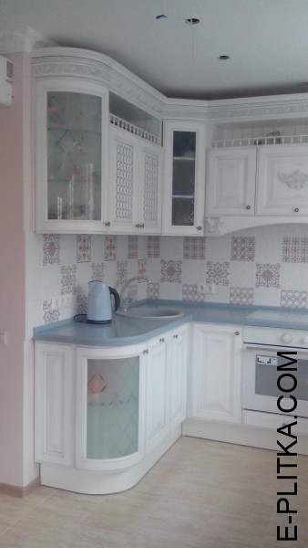 Классическая белая