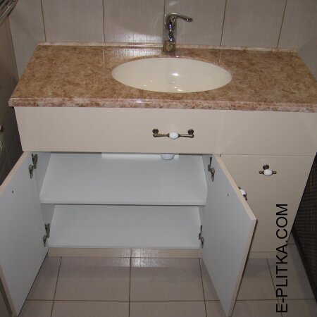 Мебель для ванной со столешницей на 140 см