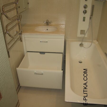 Тумба в ванную камень