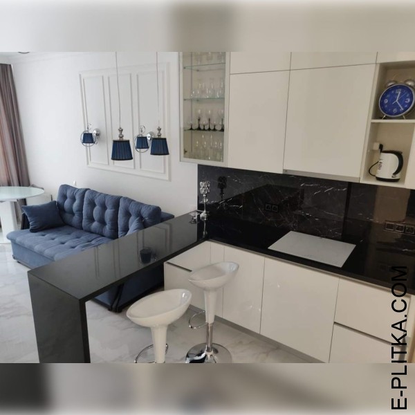 Кухня пластик глянсовий акрил білого кольору