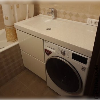 Замовити меблі для ванної під пральну машину.