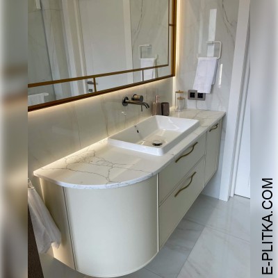 Комплект меблів з раковиною у ванну кімнату