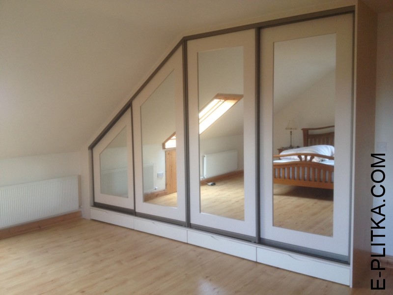 Мансардна шафа «Долотера»