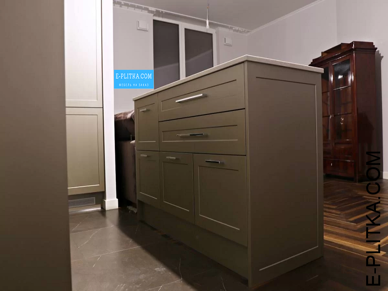 Кухня «Santana» перлиново-бежева з островом 