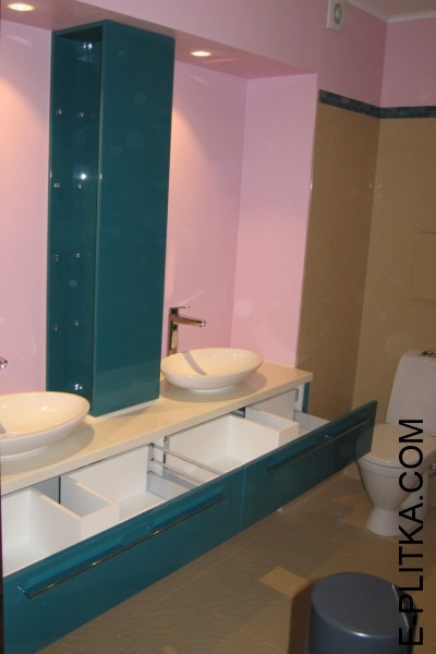 Зробити меблі для ванної кімнати з двома раковинами