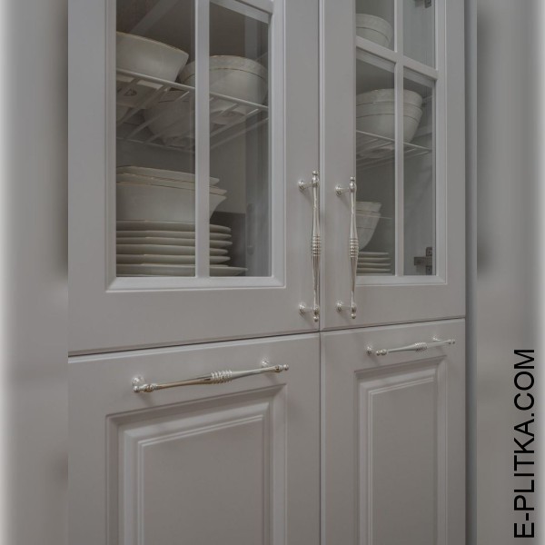 Компактна кухня у стилі сучасна класика