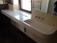 Ванная раковина с большой столешницей