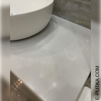 Меблі в нішу ванної зі стільницею під овальну раковину-чашу